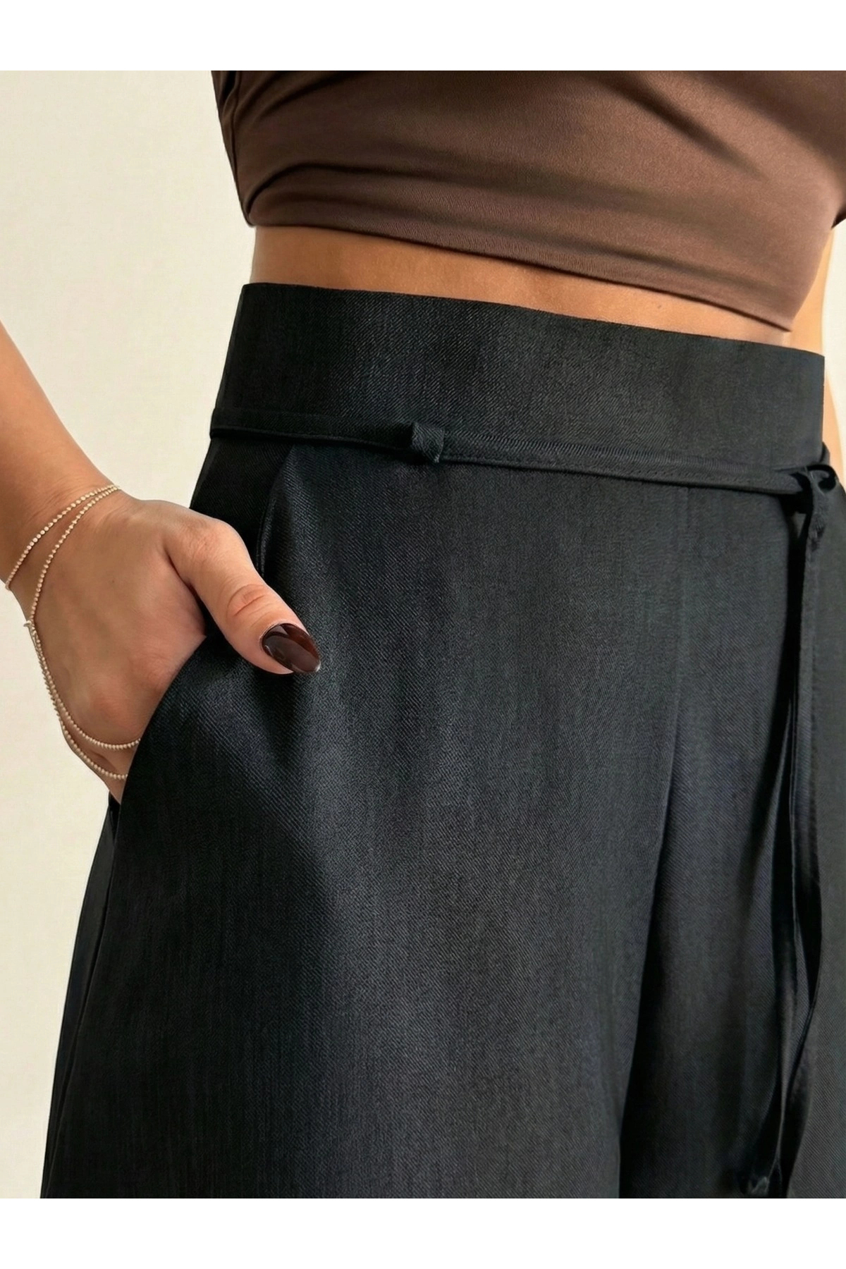 URİS  Kadın Siyah Bağcıklı Yüksek Bel Rahat Kesim Bol Paça Sofya Keten Pantolon - Görsel 5