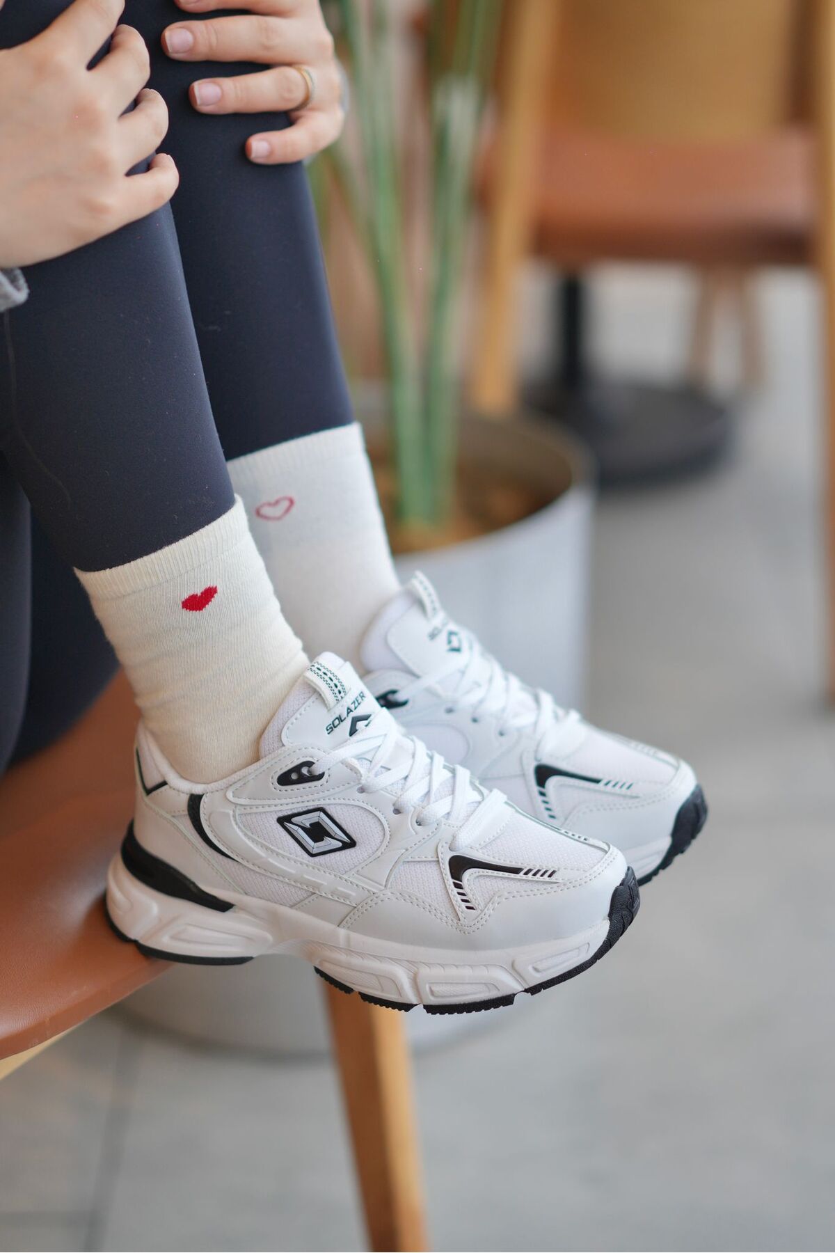 Women's Black White Orthopedic Anti-Slip Sole Casual Sneaker 050