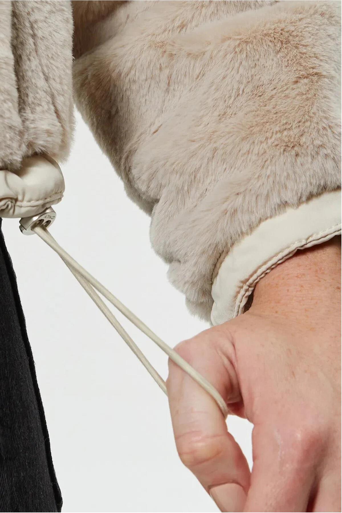 ONLY  Onlydahlıa Rev. Fur Kadın Mont 15208777 - Görsel 3