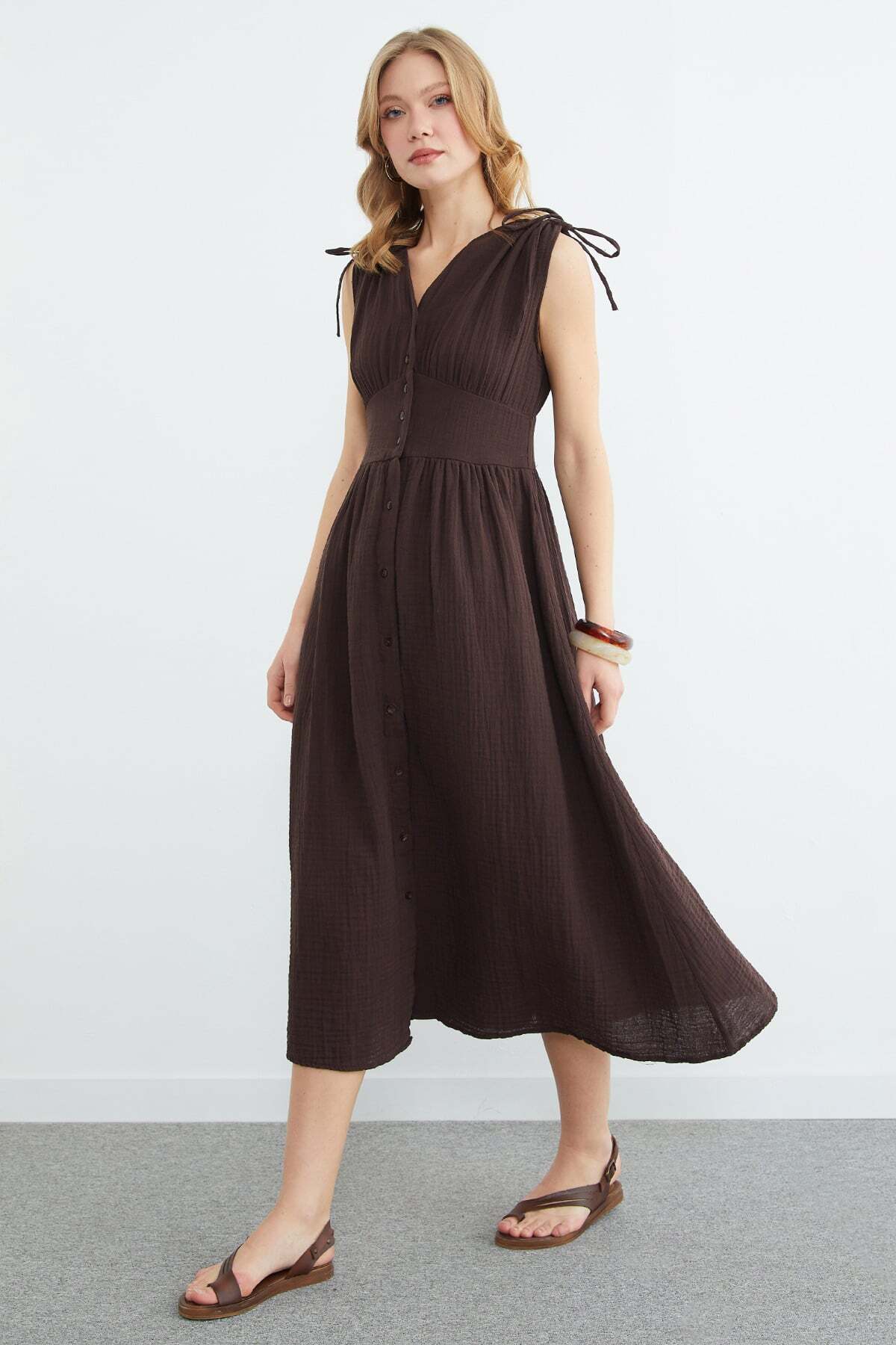 Fullamoda  Omuz Bağcıklı Düğmeli Müslin Elbise