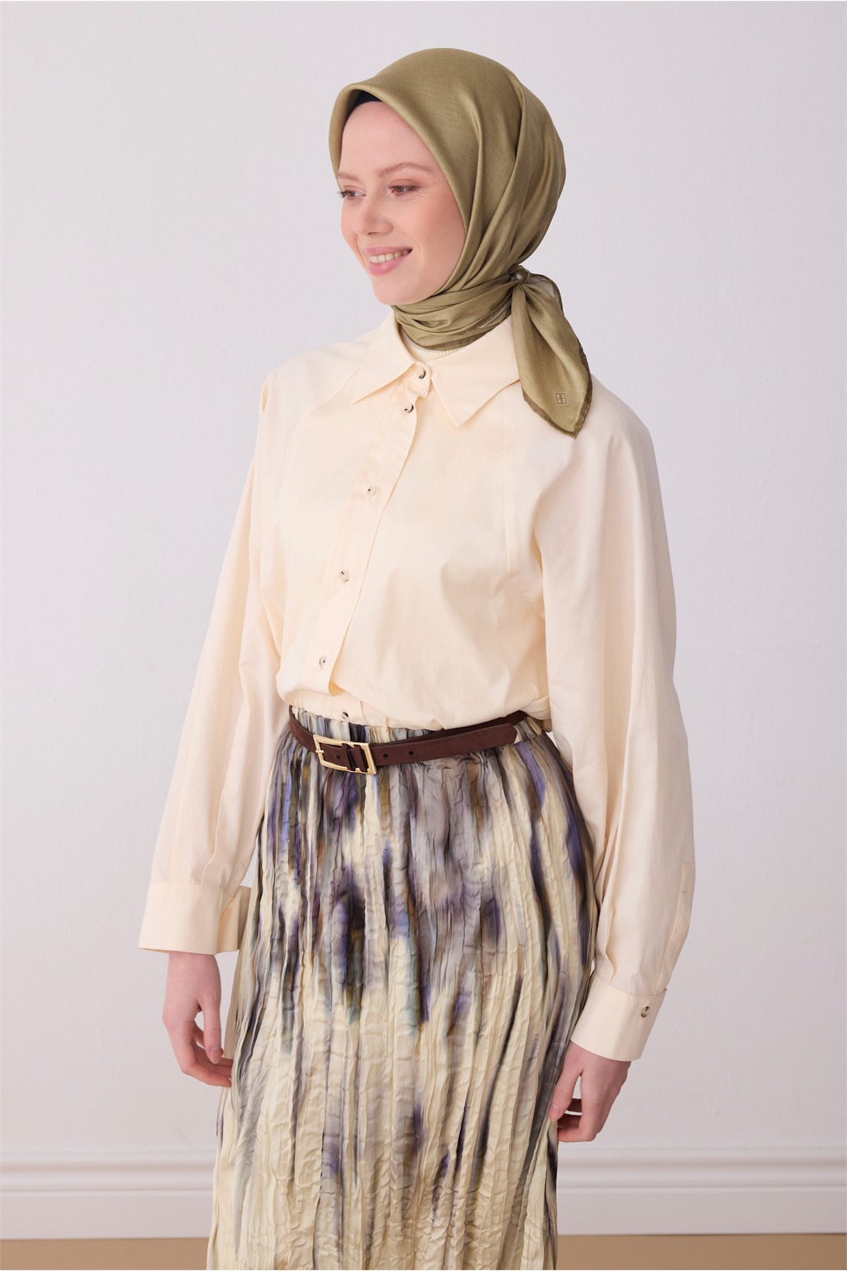 Haki Klasik Desen %100 Twill İpek Eşarp 4305-80