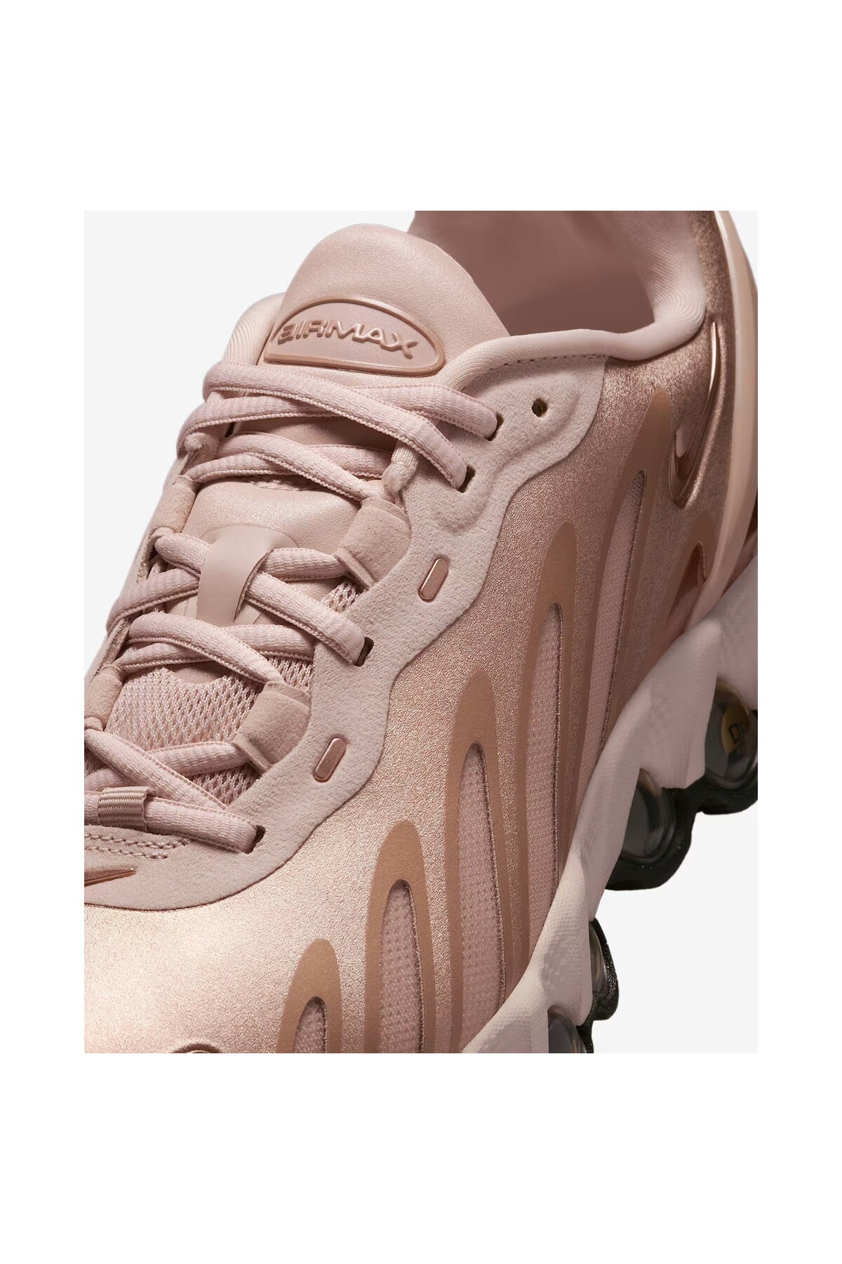 Nike Air Max DN8 Gold Sneakers - Women