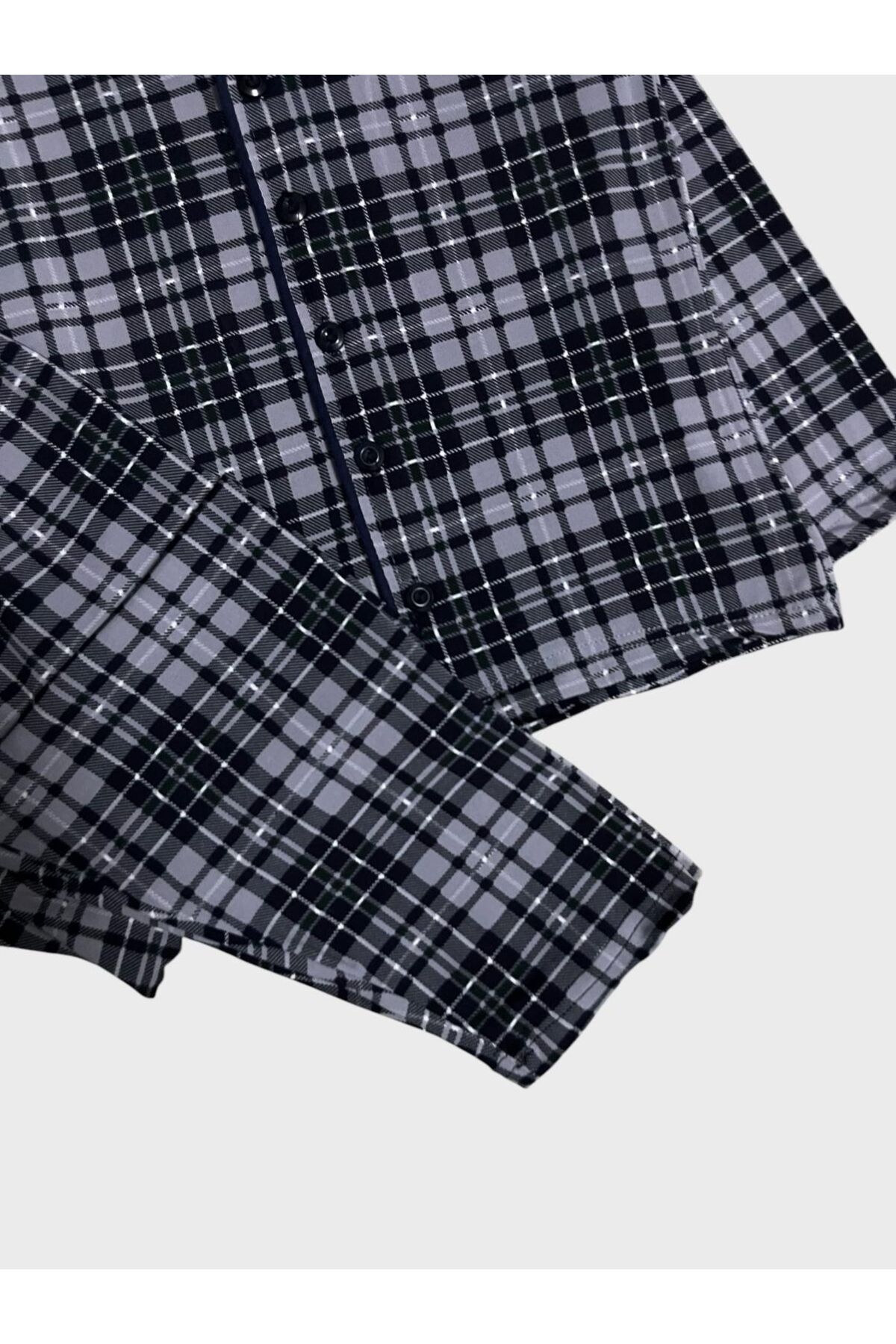 ALİŞ KİDS Erkek Çocuk Pamuklu Milan Kumaş Gri Ekose Desenli Gömlek Yaka Düğmeli Uzun Kollu Pijama Takımı fotoğrafı 4 (önizleme)