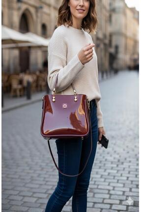 Shoemix Kadın Bordo Rugan El ve Omuz Çantası - Gold Detaylı Şık Tasarım