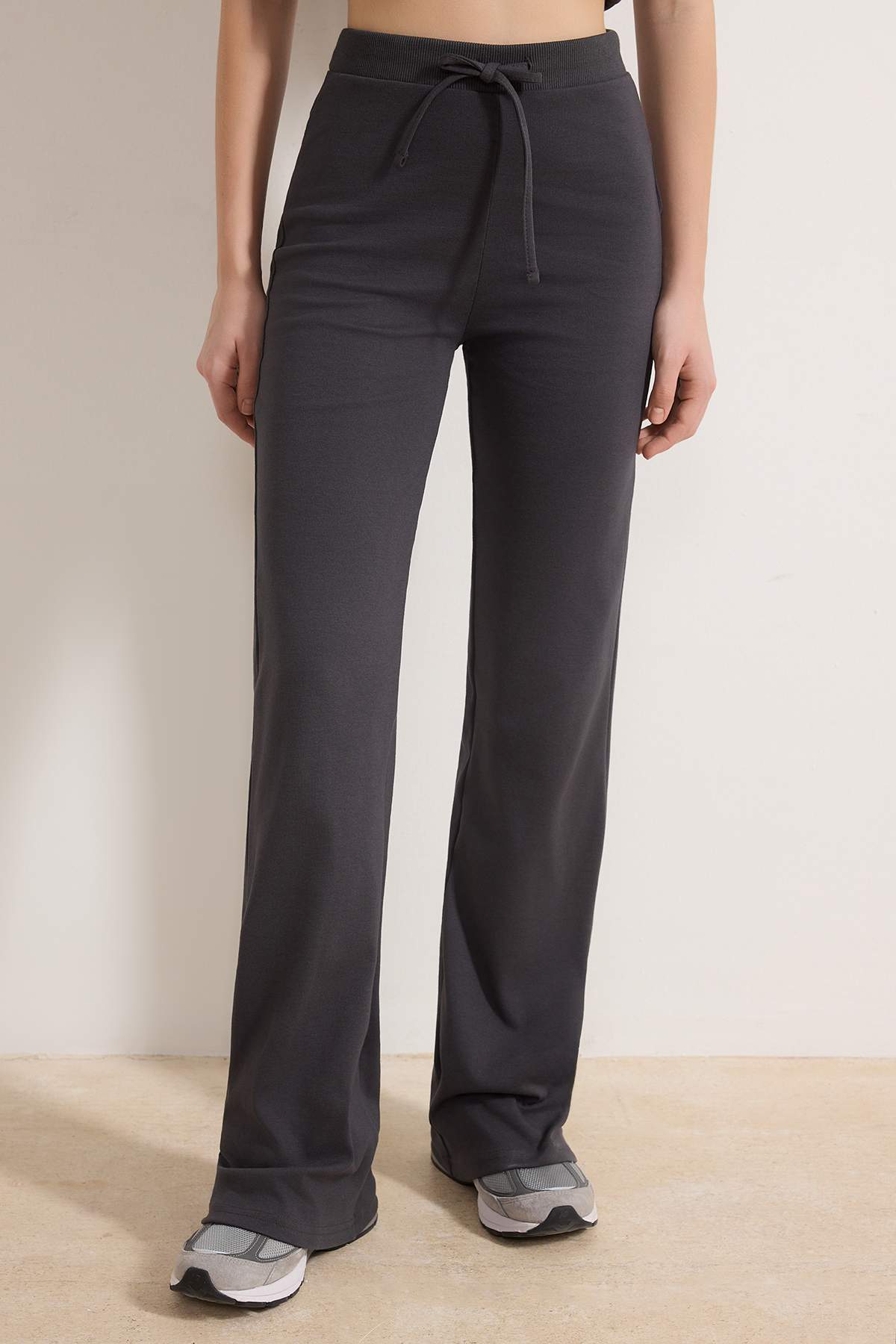 Trendyolmilla  Antrasit Fitted/Vücuda Oturan Esnek Örme Örme Alt - Üst Takım TWOSS25AU00053 - Görsel 3