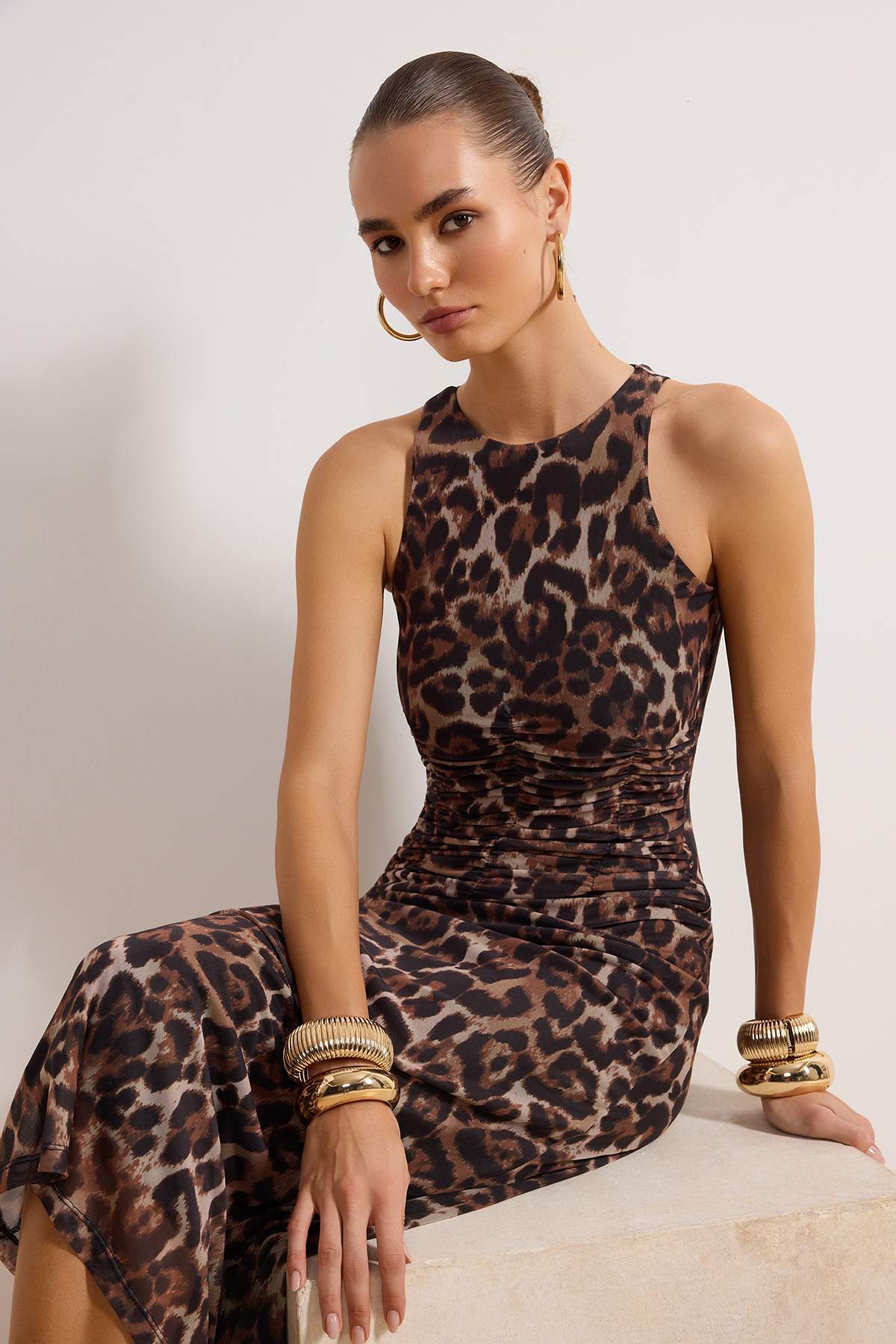 Trendyolmilla  Kahverengi Çok Renkli Hayvan Desenli Leopar Örme Tül Şık Abiye Elbise TPRSS24EL00202 - Görsel 2