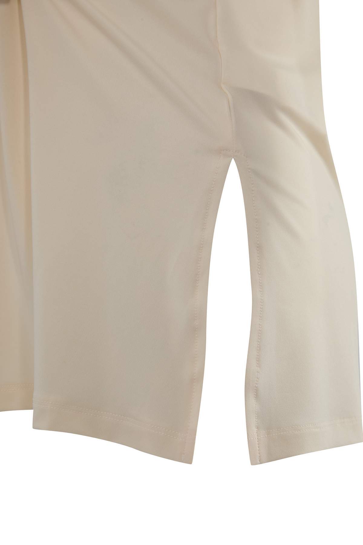 Trendyolmilla  Ekru Micro Kumaş Yırtmaç Detaylı Örme Spor T-Shirt THMSS26TS00002 - Görsel 5