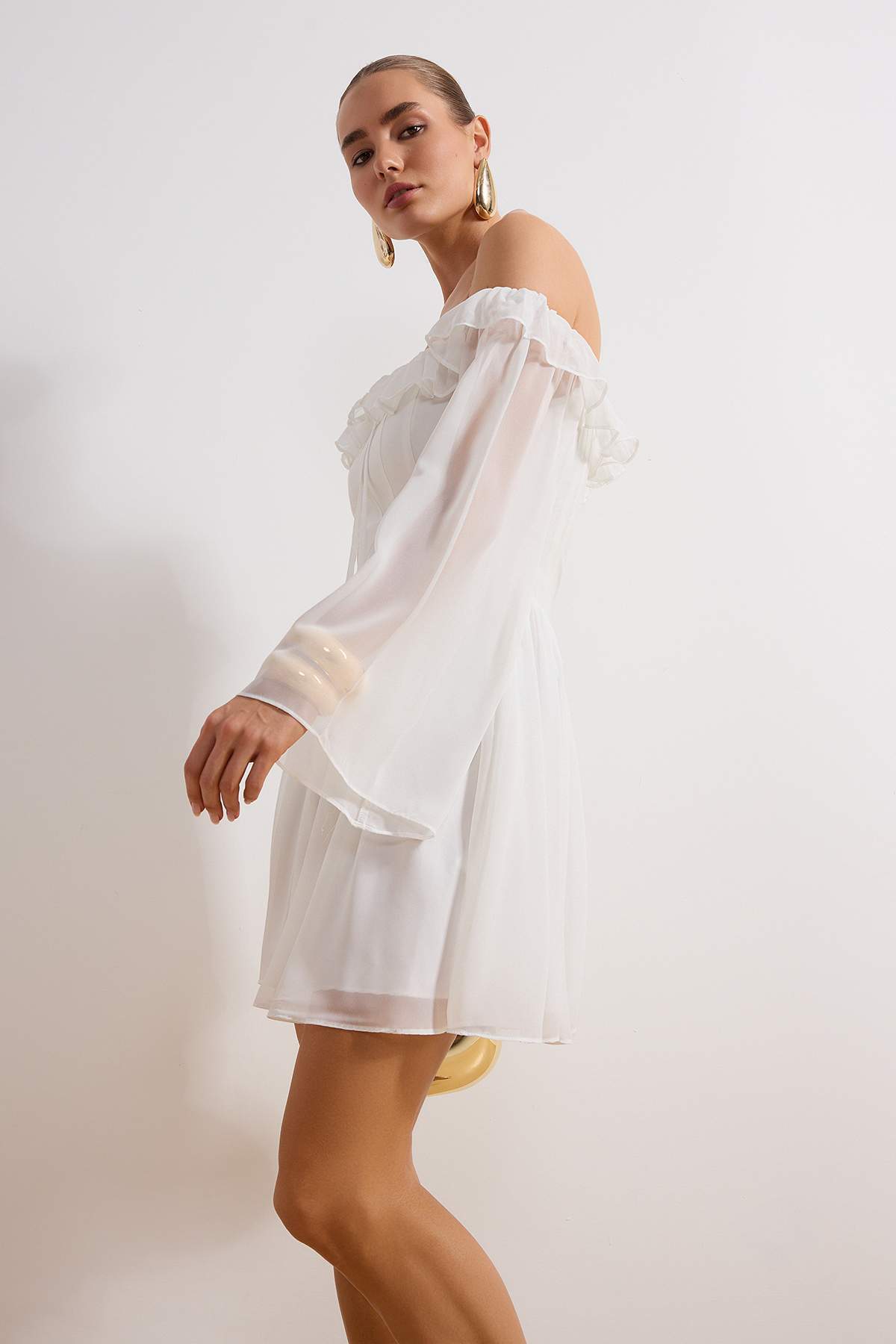 Trendyolmilla  Bridal Beyaz A-Kesim Volanlı Şifon Boho Düğün/Nikah Abiye Uçuş Uçuş Mezuniyet Elbise TPRSS23EL00096 - Görsel 3