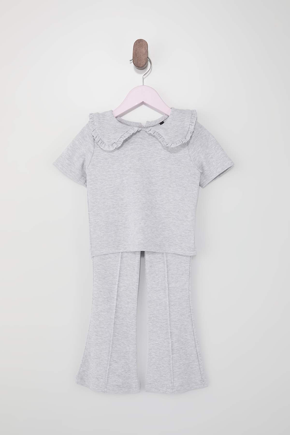 Trendyolmilla  Gri Melanj Bebe Yaka Kız Çocuk Düz Örme Bayramlık Alt - Üst Takım TKDSS26AU00004 - Görsel 2