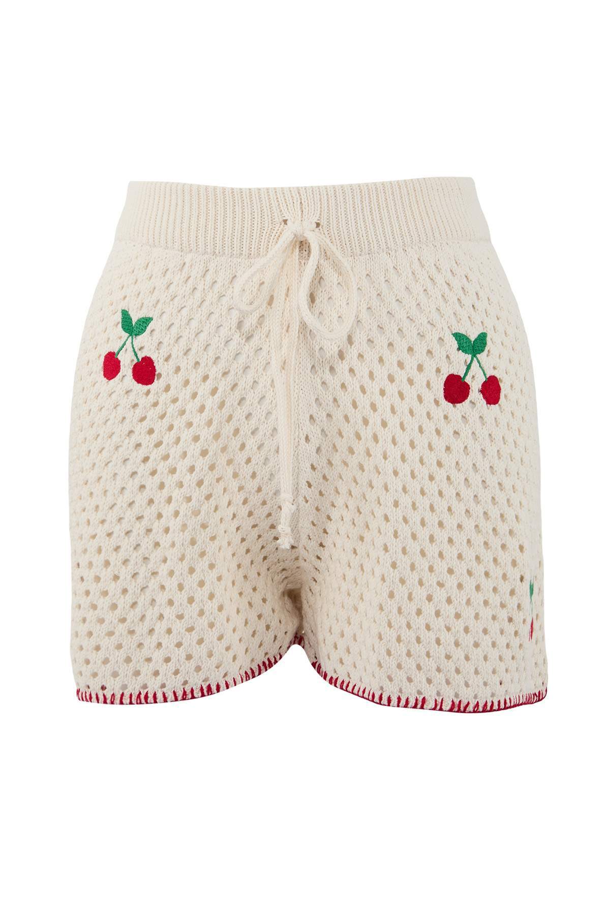 Trendyolmilla  Ekru Triko Oversize Kiraz Motifli 100% Pamuk Plaj Gömlek Şort Takım TBESS26AU00009 - Görsel 5