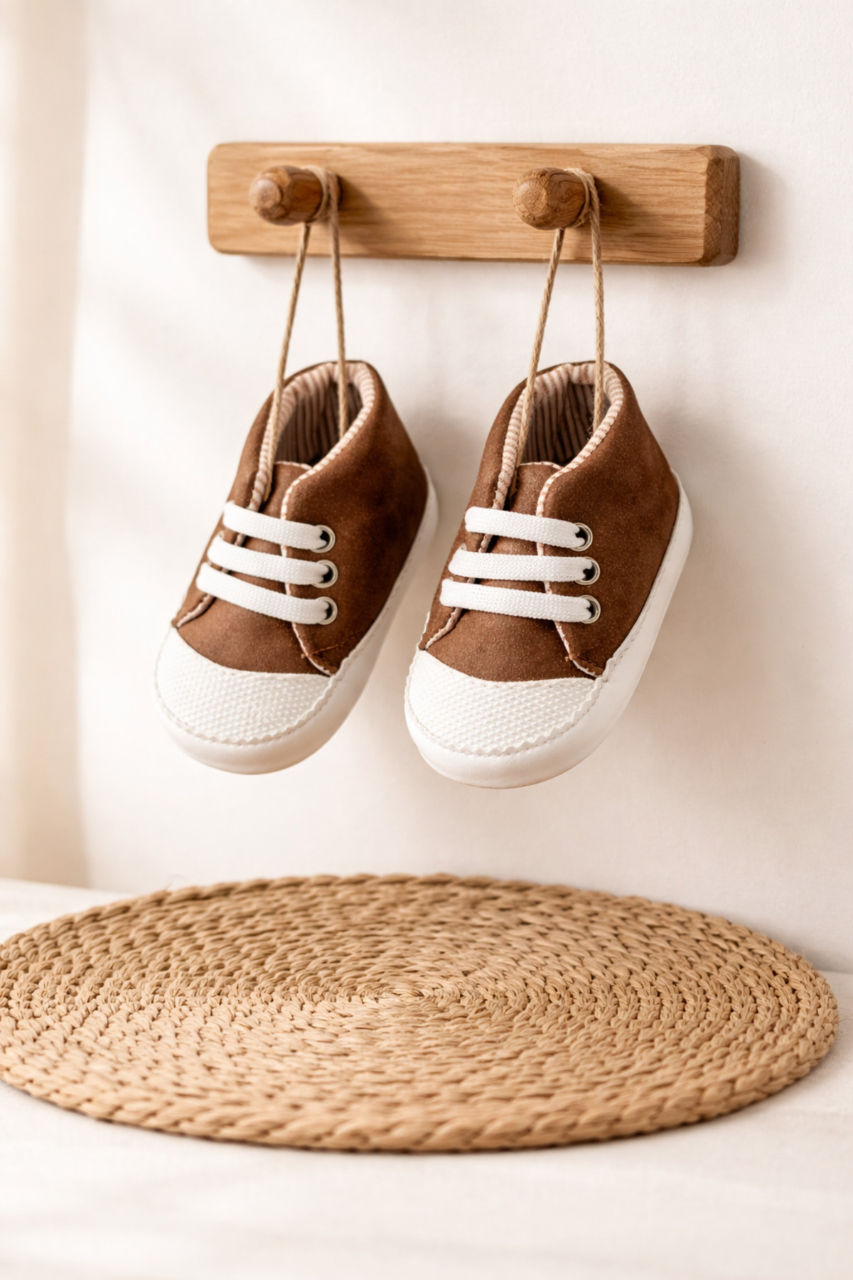 Arin Baby KAHVERENGİ BAĞCIKLI UNISEX BEBEK AYAKKABISI /KUTULU HEDİYELİK YENİDOĞAN AYAKKABI fotoğrafı 2 (önizleme)