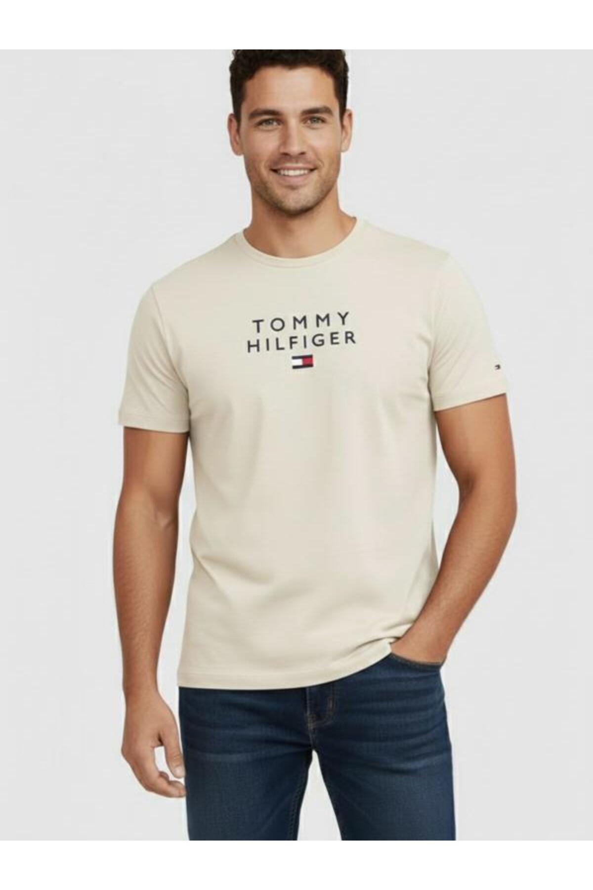 تامی هیلفیگر تی‌شرت مردانه طرح لوگو گلدوزی شده روی سینه از جنس پنبه ارگانیک سایز معمولی