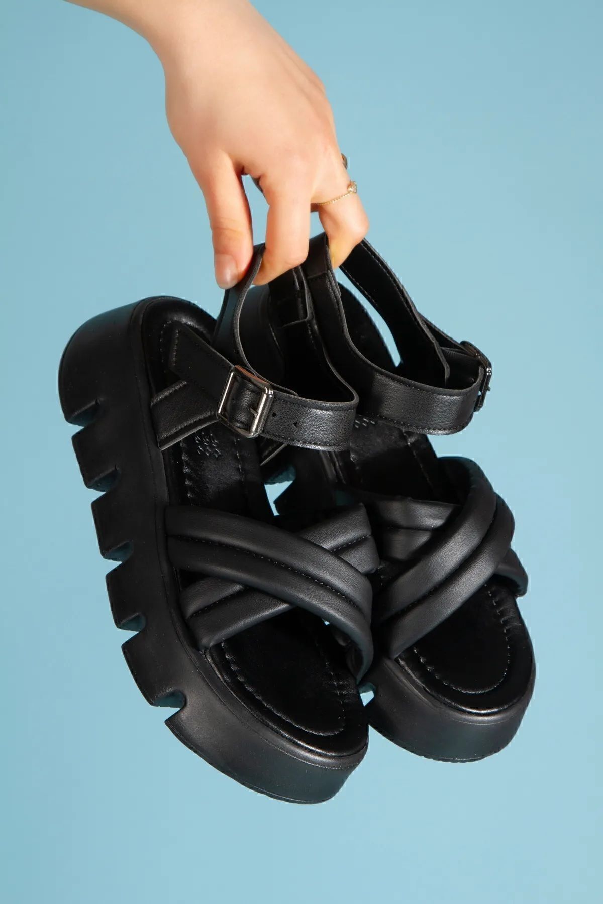 Saks Gardrop  Siyah Kadın Deri Ortopedik Sandalet Taban 4 Cm - Görsel 3