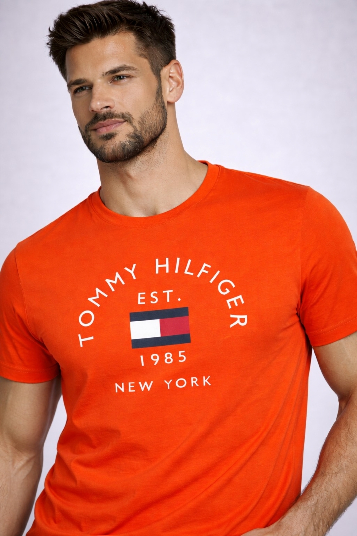 تامی هیلفیگر تی شرت اسلیم فیت TH با پرچم