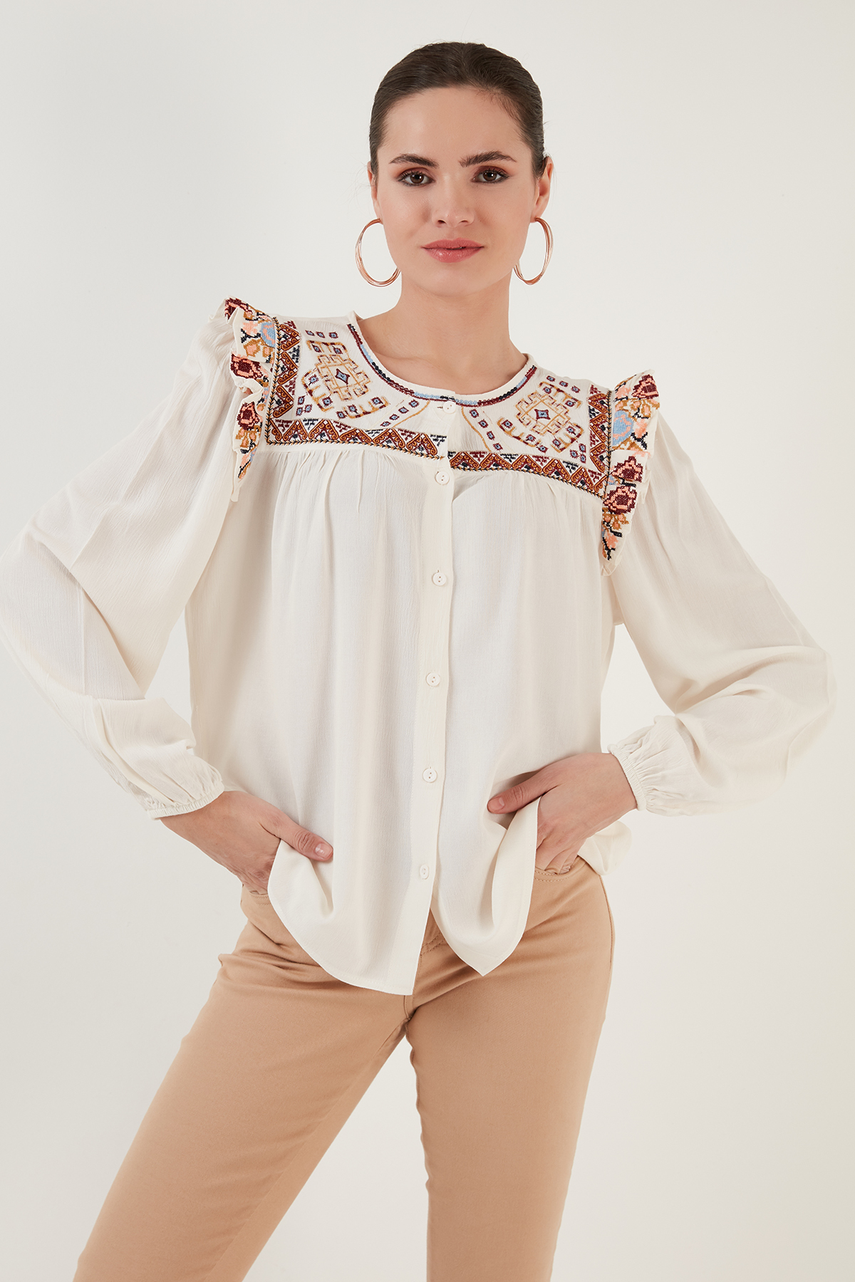 Lela  Etnik Desenli Kol Detaylı Bisiklet Yaka Şile Bezi Gömlek GÖMLEK 611BZ0042 - Görsel 4