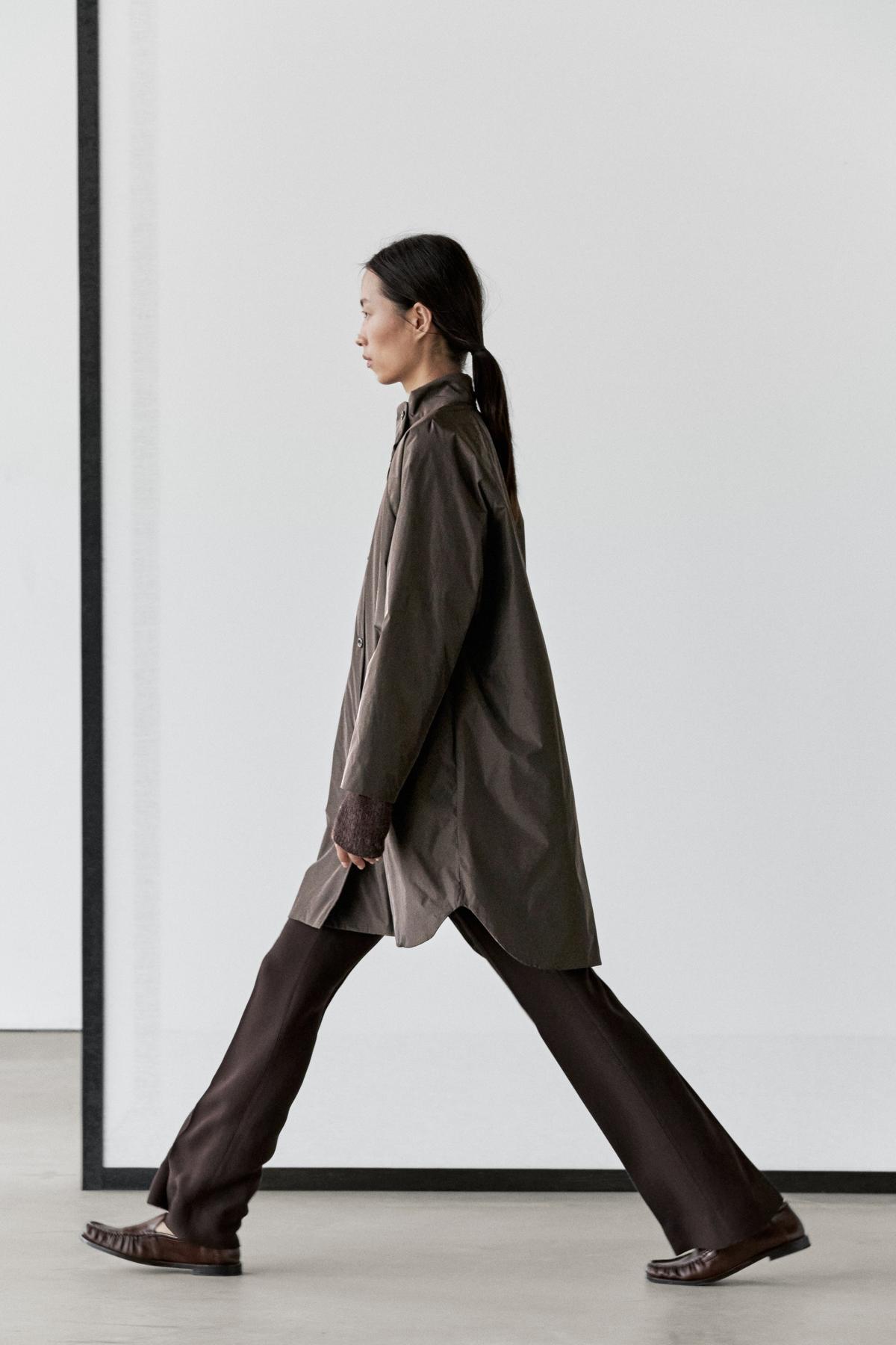 Massimo Dutti  Uzun şişme mont - Görsel 3