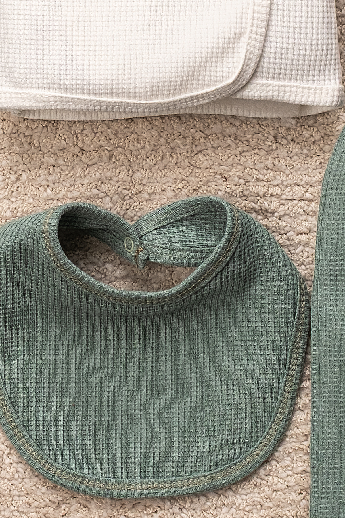 Mai Perla Waffle Kumaş Organik Pamuk Ayıcık Kulaklı Şapkalı Kutulu 5’li Hastane Çıkış Seti fotoğrafı 7 (önizleme)