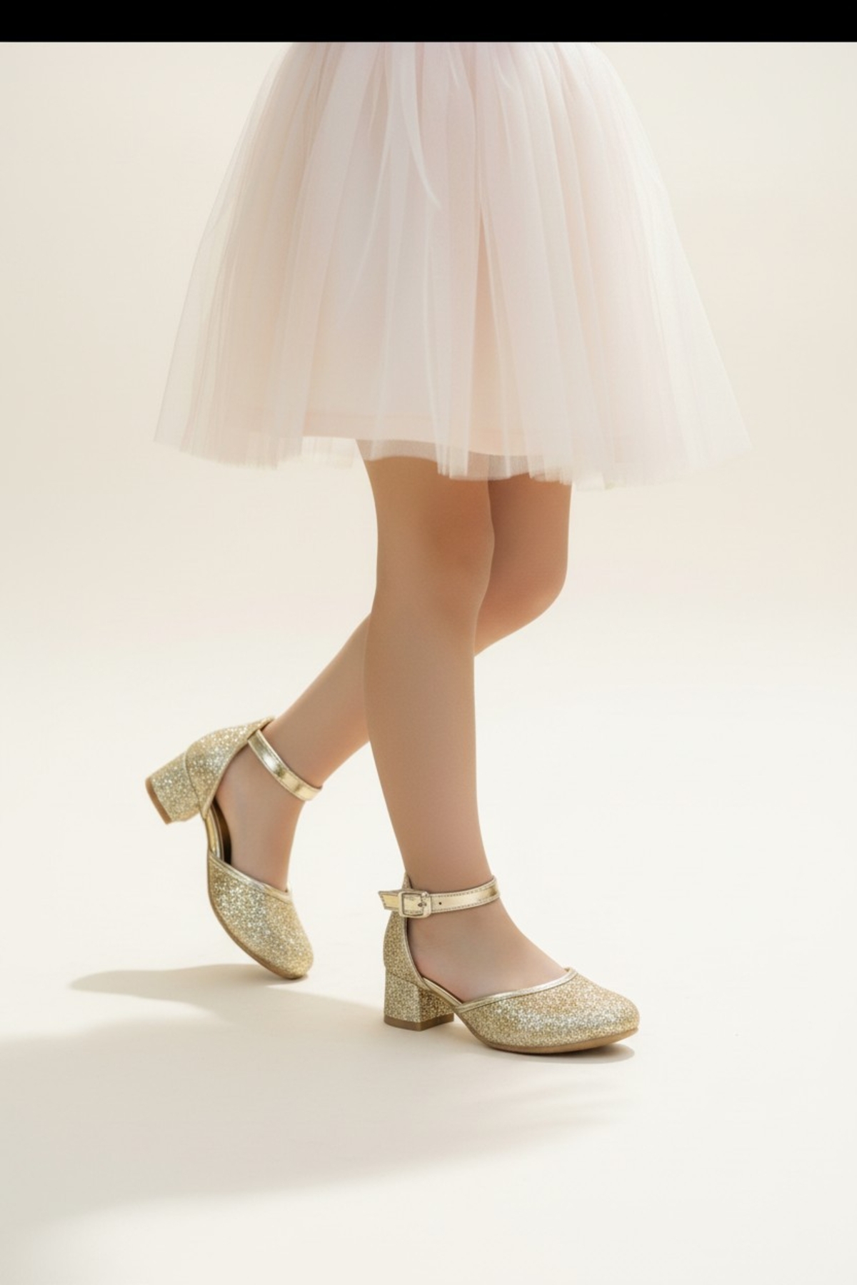 PATİK BEBE Kız Çocuk Gold Renk Kare Topuklu Abiye Ayakkabı fotoğrafı 2 (önizleme)