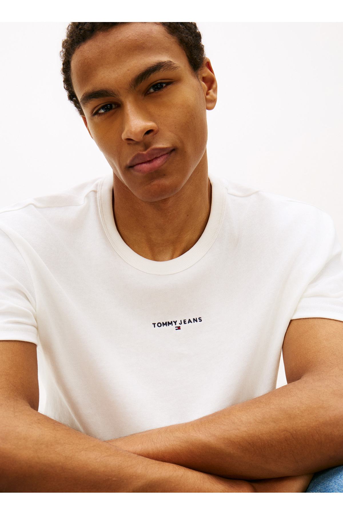 Tommy Jeans Bisiklet Yaka Düz Ekru Erkek T-Shirt DM0DM21110YBL