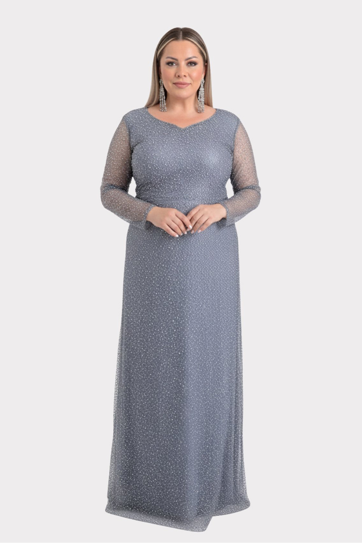 sachin and babi light blue dress SYTTD: S3, E9 – “There's A First For Everything” main image 0