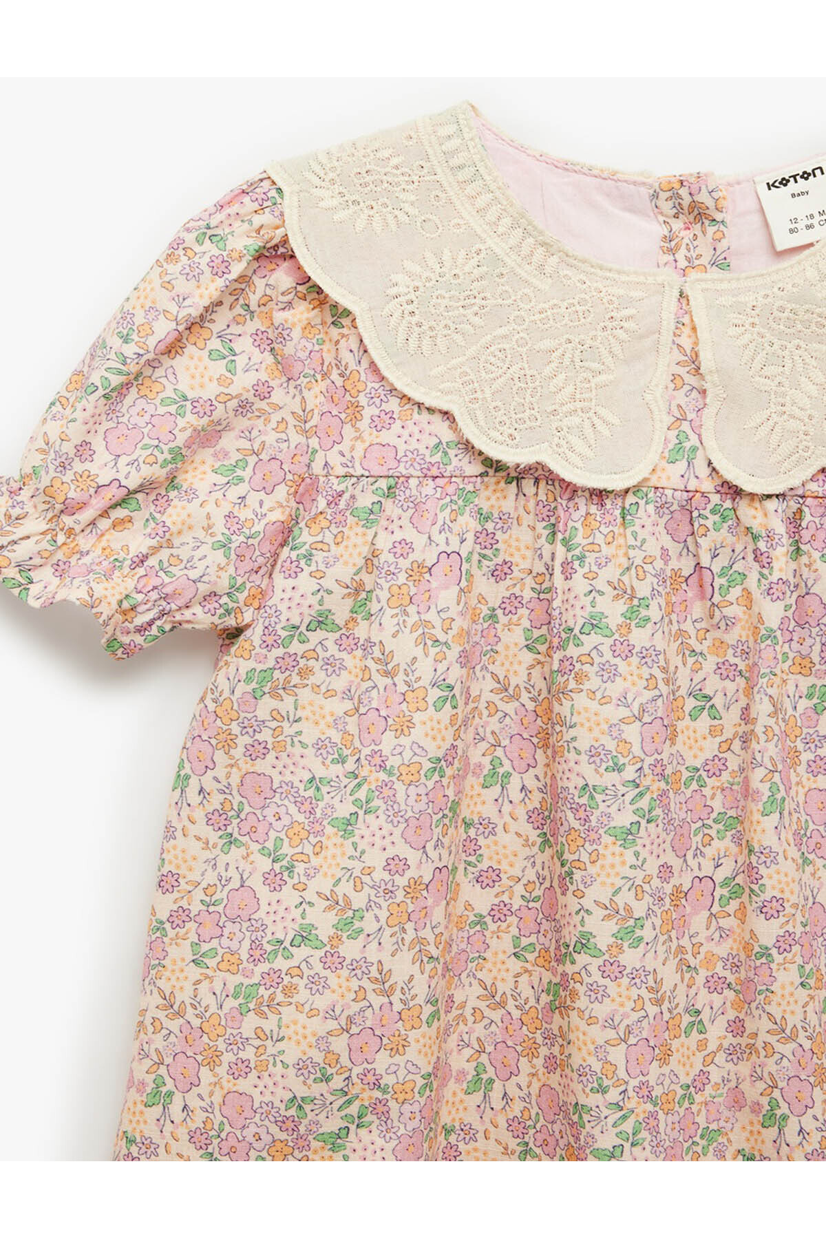 Koton Çiçekli Pembe Kız Bebek Elbise 6SMG80041AW fotoğrafı 3 (önizleme)