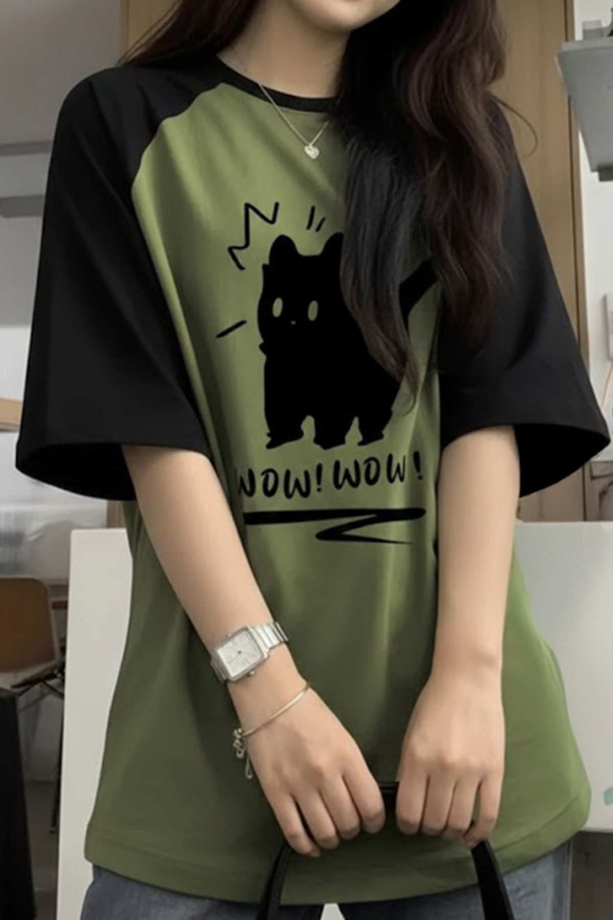 Köstebek  Siyah Raglan Kollu Yeşil Wow! Wow! Cat Unisex T-Sihrt - Görsel 3