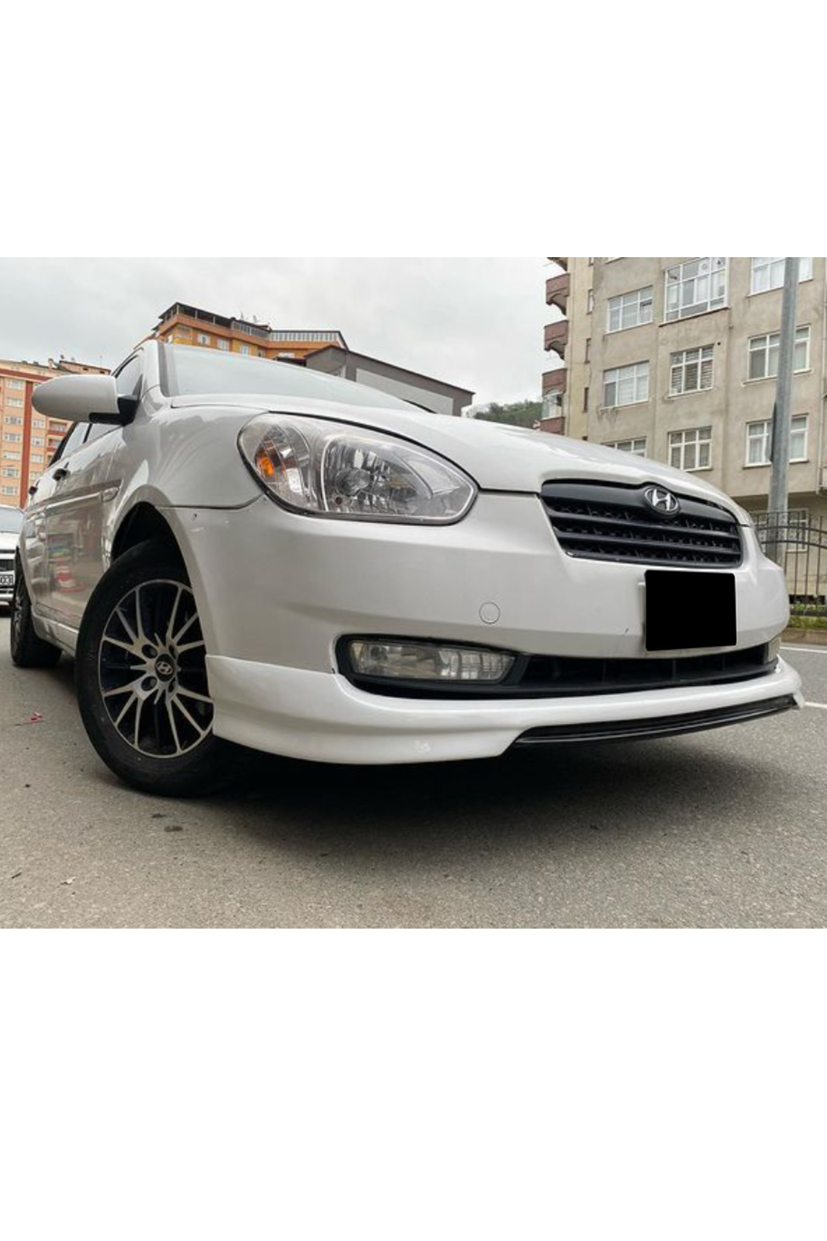 Hyundai Accent Era Custom Ön Ek Boyasız plastik Mat Siyah