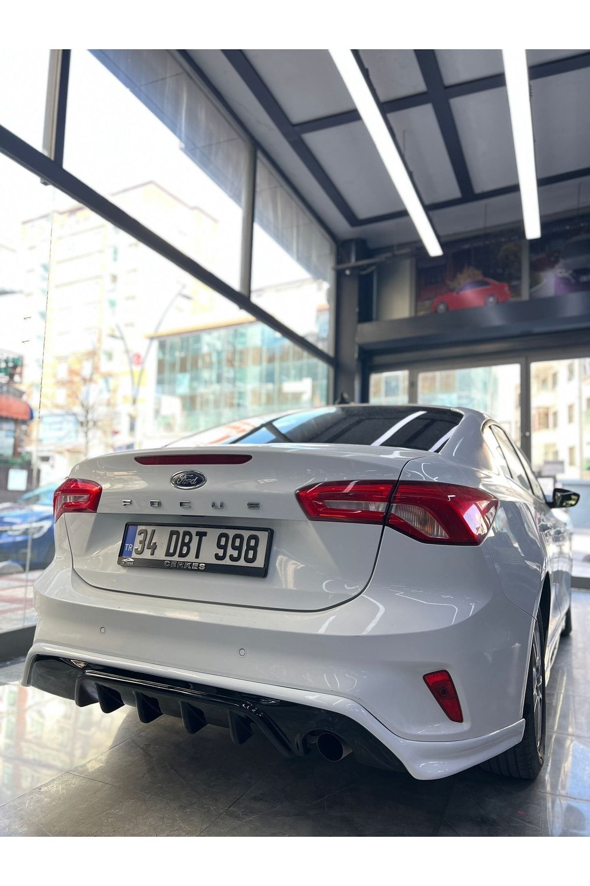 Ford Focus 4 Sedan Arka Ek Seti