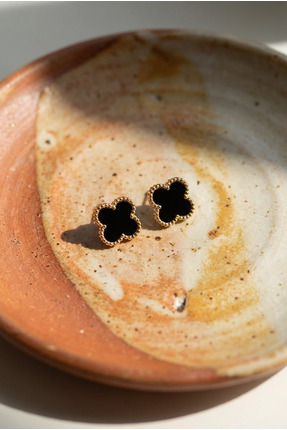 LYKOS Çelik Gold Renk Siyah Yonca Model Kadın Küpe