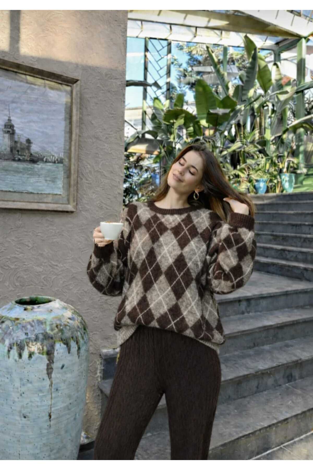 LUVON zarafet güvenle başlar  Vizon Kahve Baklava Desen Bisiklet Yaka Oversize Kadın Triko Kazak - Görsel 6