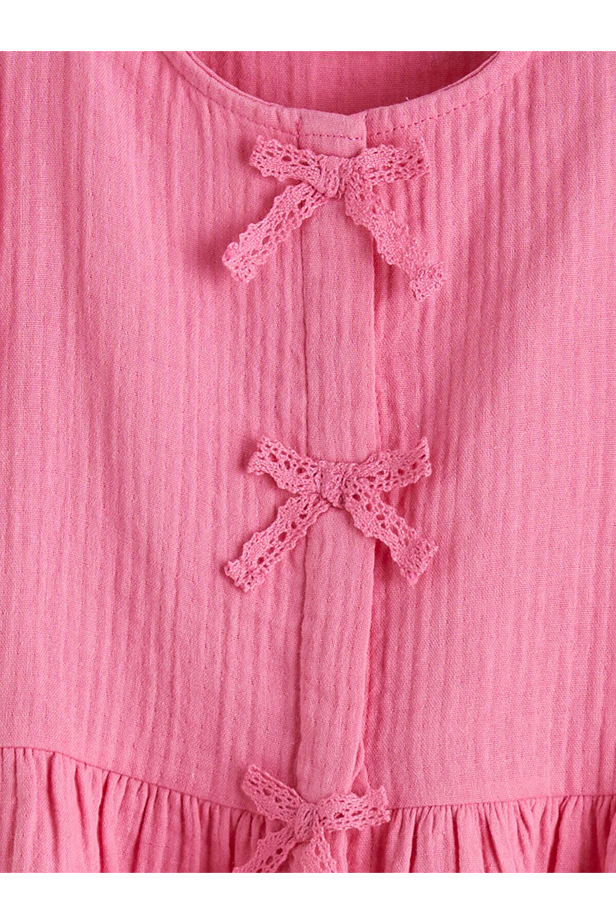 LC Waikiki Esse Collection Pembe Fiyonk Detaylı Kız Çocuk Bluz ve Pantolon fotoğrafı 4 (önizleme)
