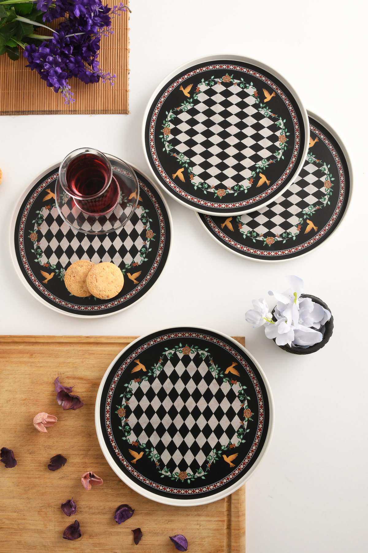 4-Piece Black Harlequin 22 cm Tray