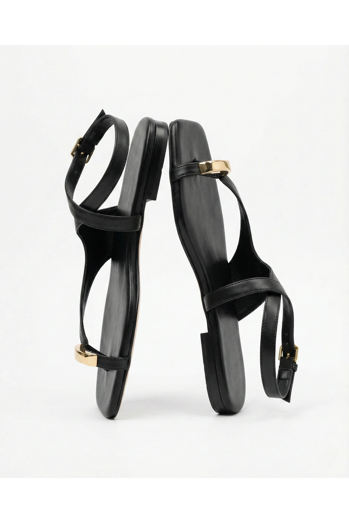 uqpe  Calvi Gold Detaylı Bilekten Bağlamalı Sandalet - SİYAH - Görsel 3