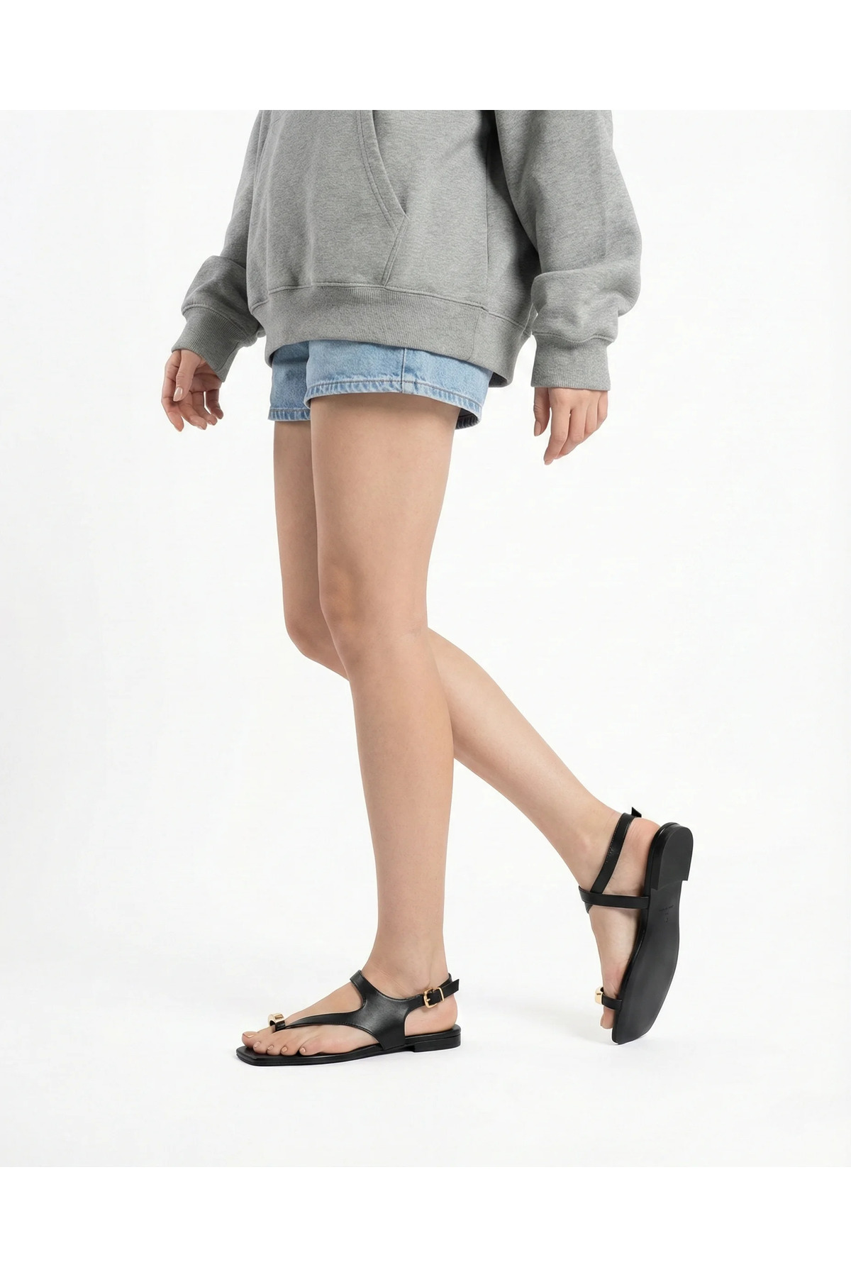 uqpe  Calvi Gold Detaylı Bilekten Bağlamalı Sandalet - SİYAH - Görsel 4