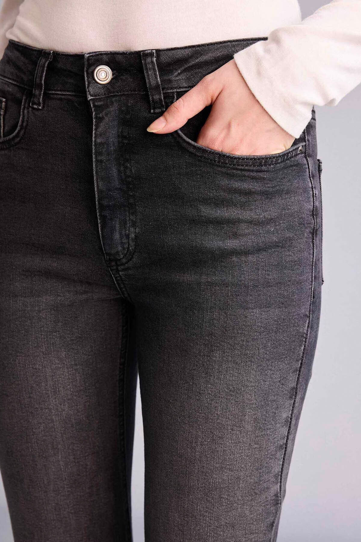 DeFacto Mıa Flare Fit Yüksek Bel Jean Pantolon G8879AX26SP görsel 5