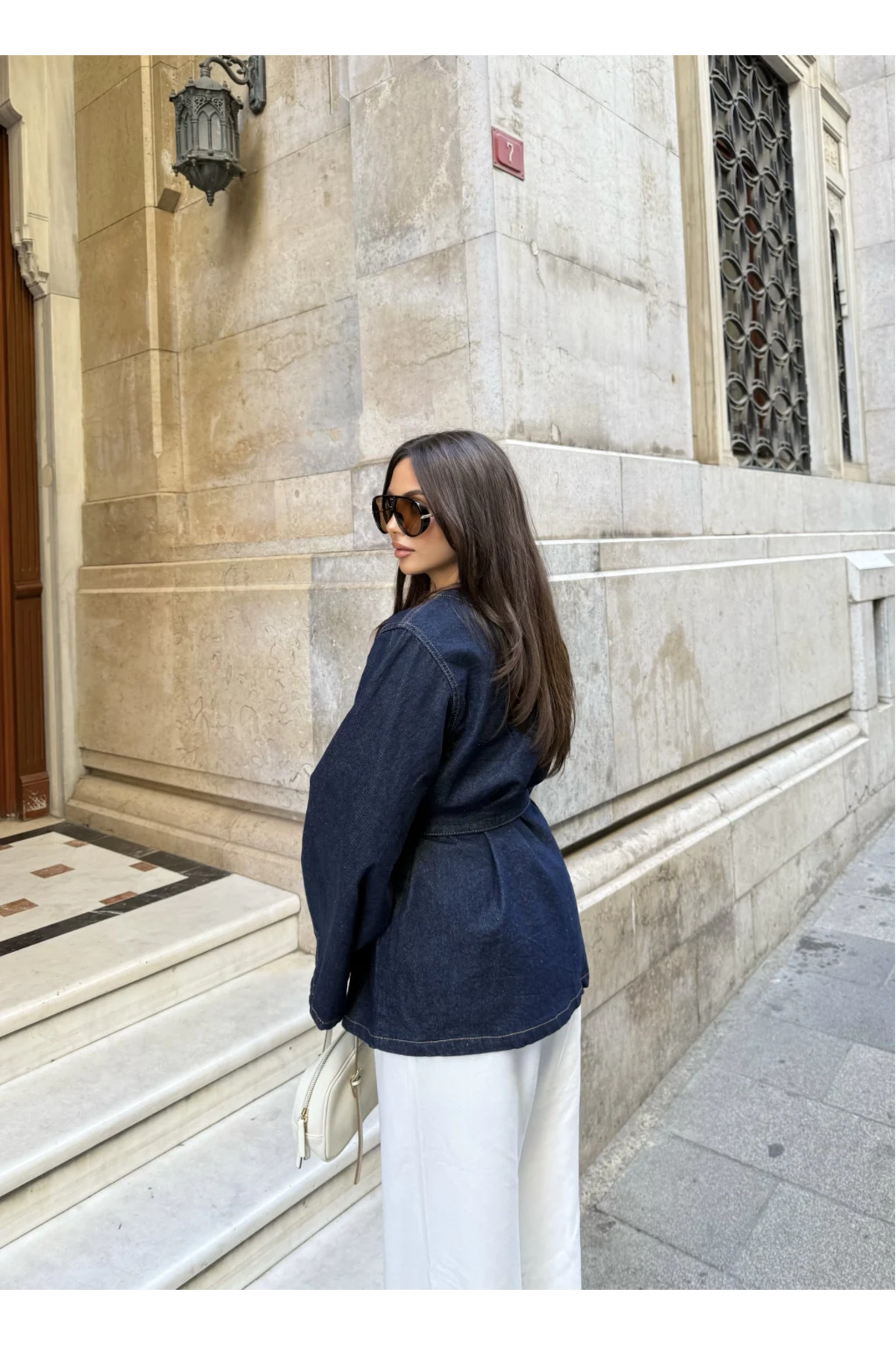 mega lucky  Kadın Lacivert Denim Ceket Kemerli Modern Tasarım - Görsel 2