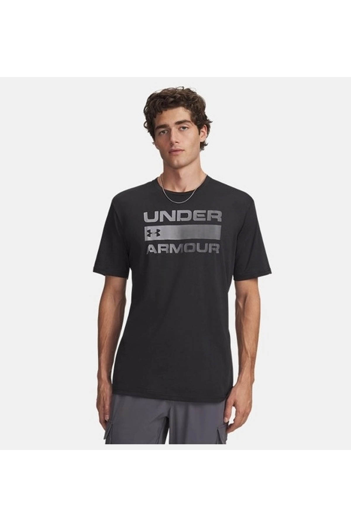 آندر آرمور تی شرت مردانه طرح تیم مدل Wordmark مشکی 1329582-001