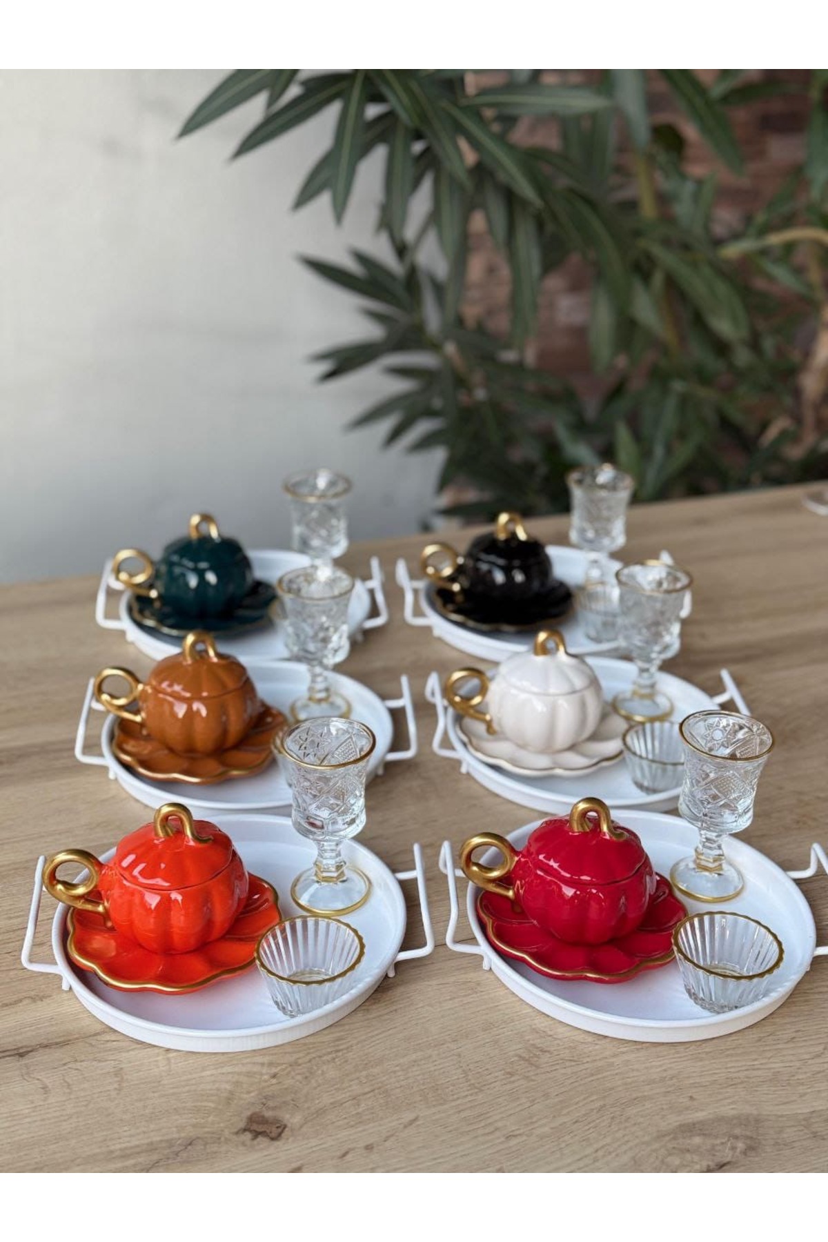 6 Kişilik 36 parça Tepsili Kabaklı Lüks Kahve Sunum Seti Full set