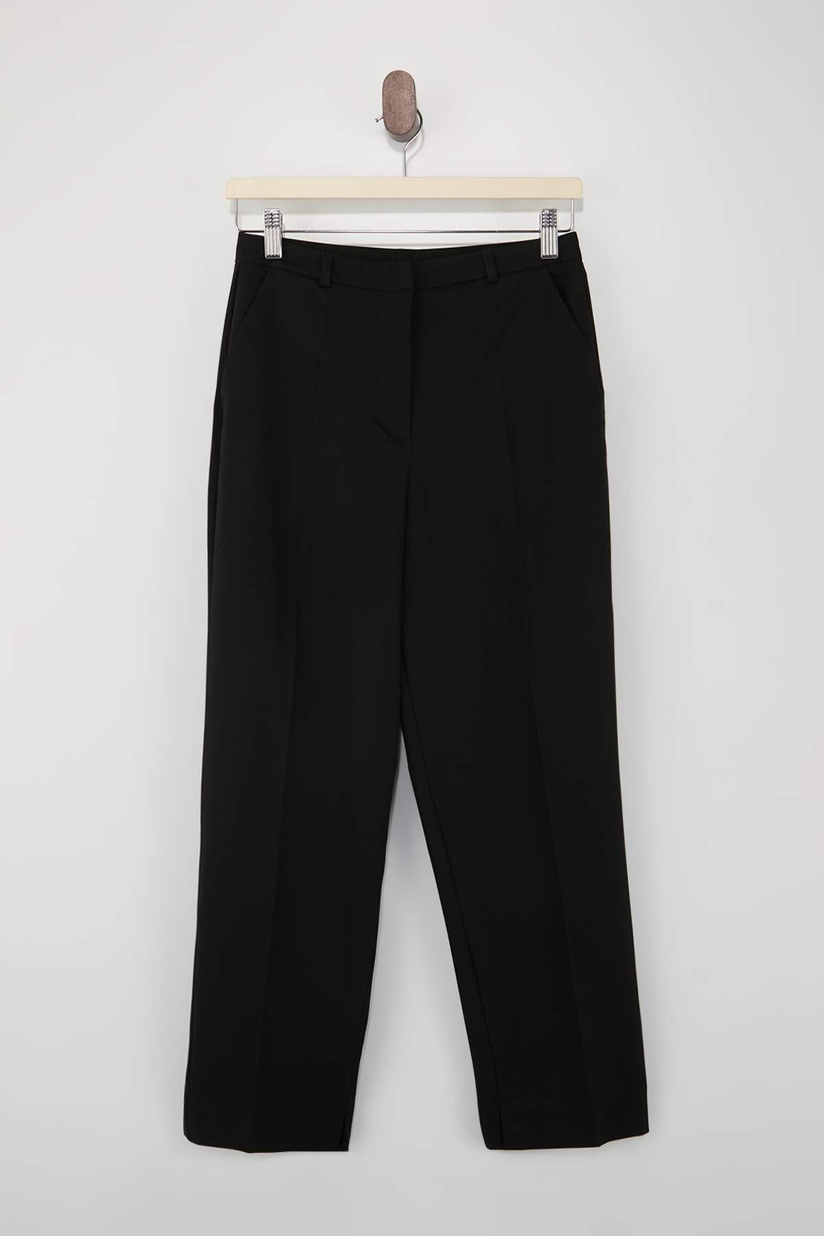 Trendyolmilla  Siyah Özel Koleksiyon Saten Yüzeyli Cigarette Kumaş Pantolon TWOSS26PL00030 - Görsel 10