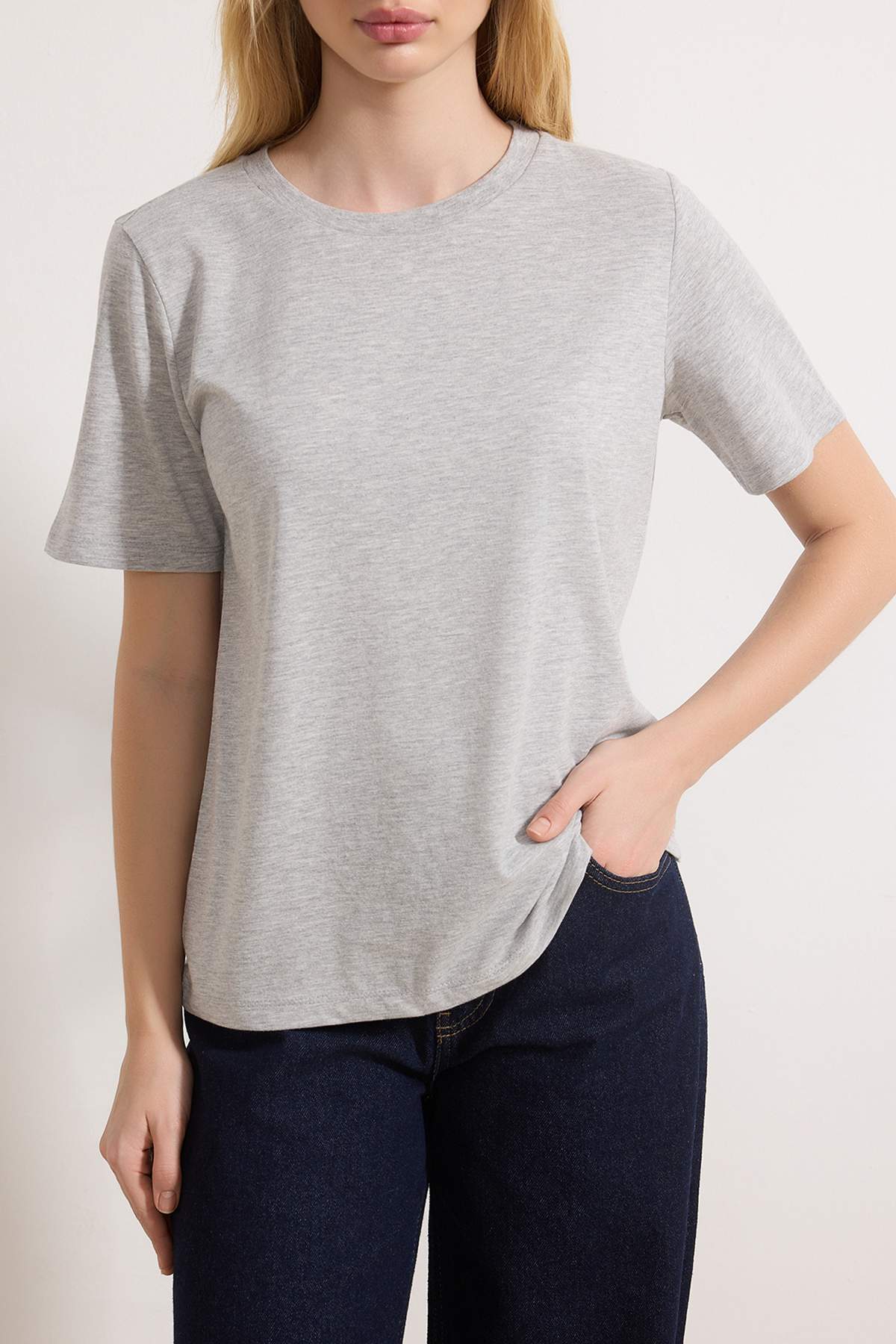 Trendyolmilla  Lacivert-Gri Melanj-Ekru Çizgili 3'lü Paket Basic Bisiklet Yaka Örme T-Shirt TWOSS20TS0146 - Görsel 6