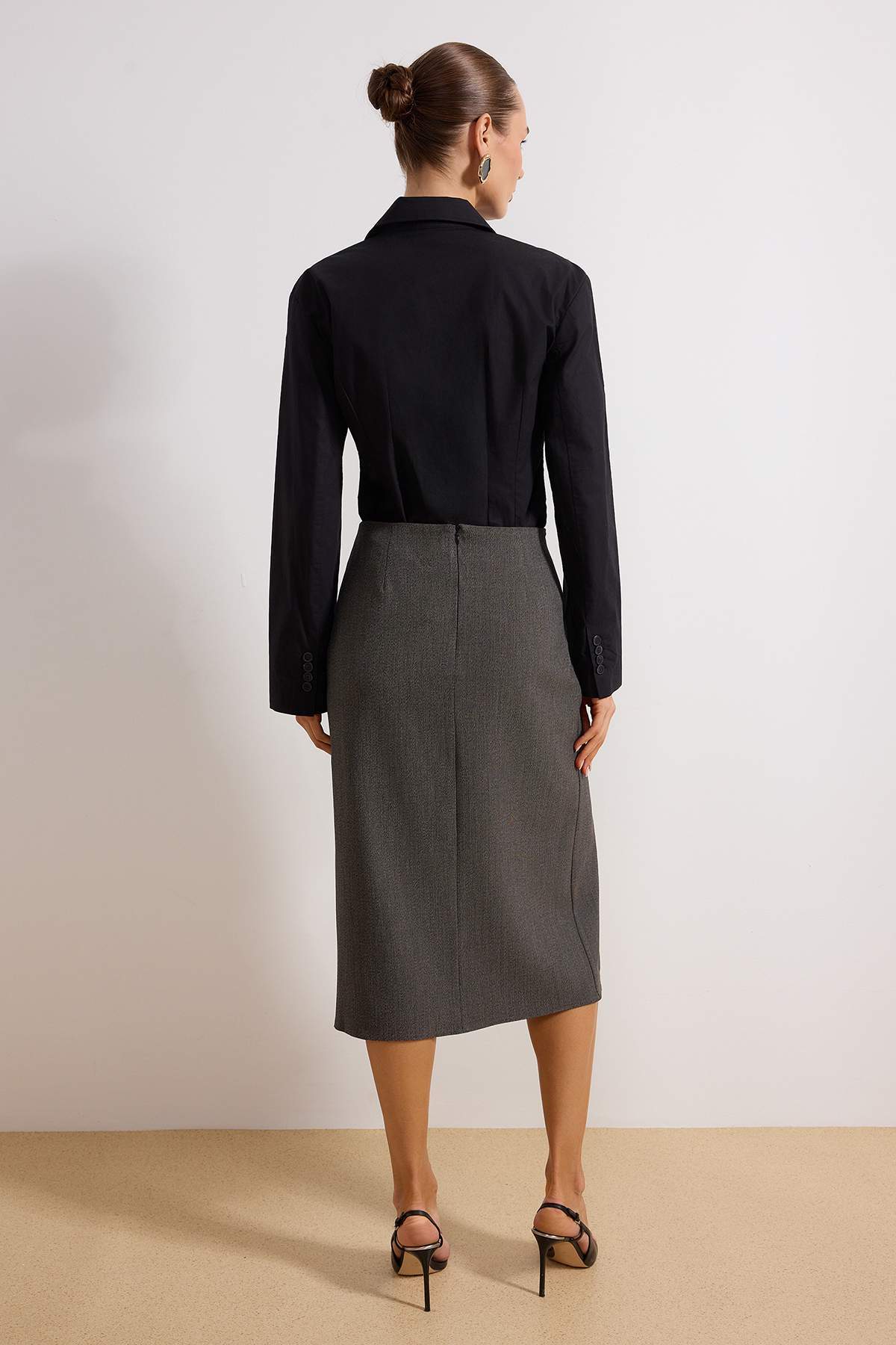 trendyolmilla-womens-gray-flat-midi-pen-pen-s