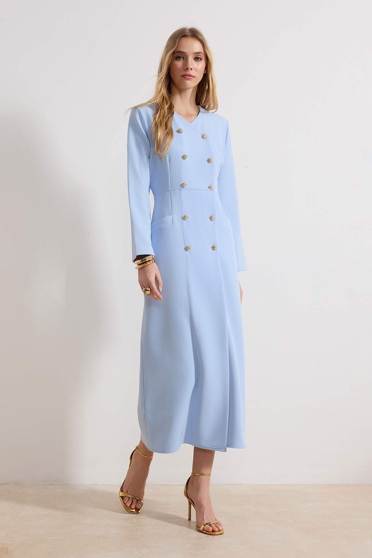 Trendyol Modest Modré šaty z tkané látky Tctss25Eb00027