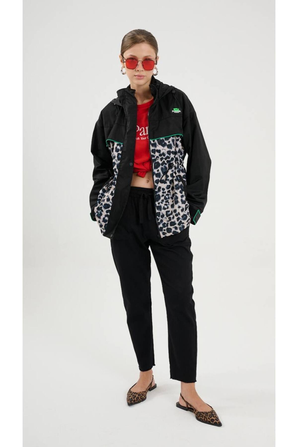 MATTİMODA  Kadın Siyah Leopar Desenli Kapüşonlu Yağmurluk - Görsel 5