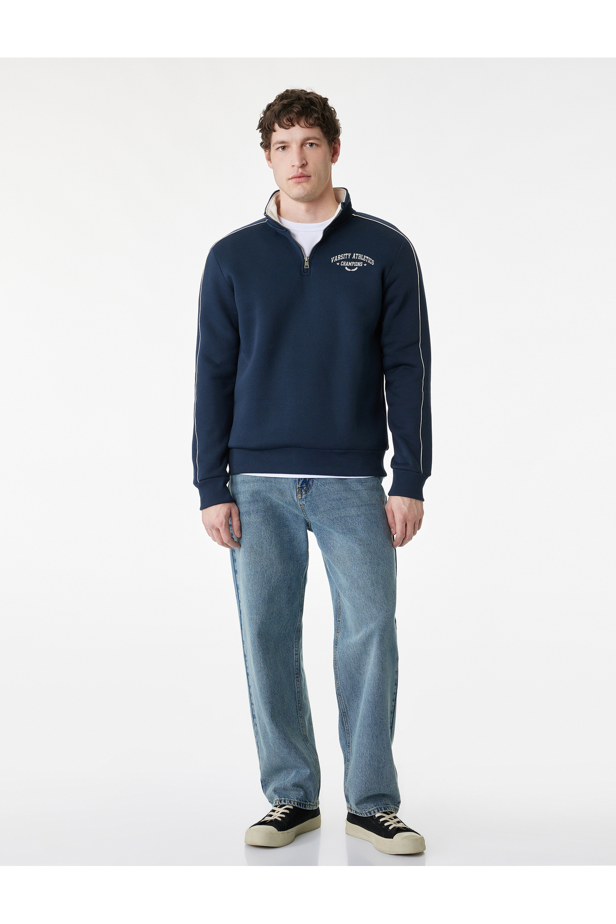 Koton Regular Fit Uzun Kollu Nakışlı Şardonlu Yarım Fermuarlı Sweatshirt — سرمهای 6WAM70273MK