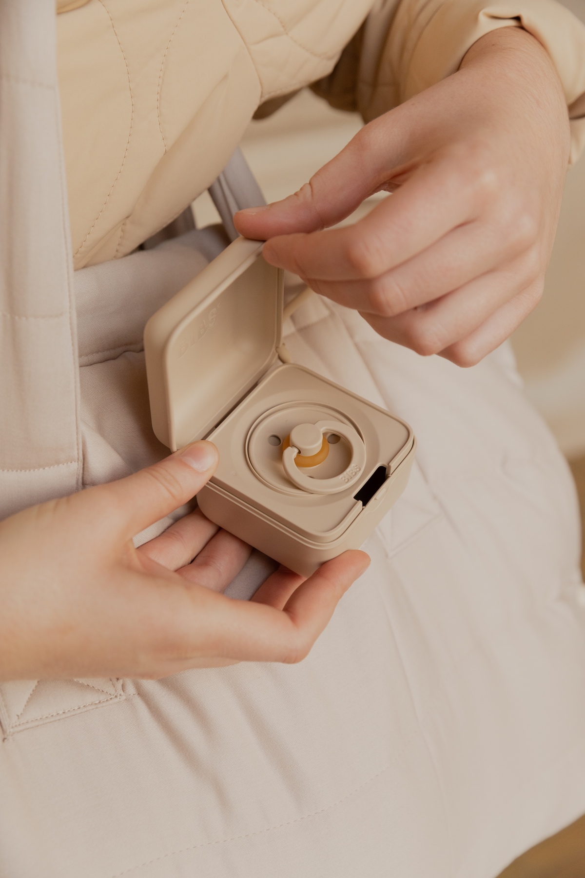 Bibs Colour Kauçuk Emzik - Vanilla 0-6 Ay fotoğrafı 5 (önizleme)