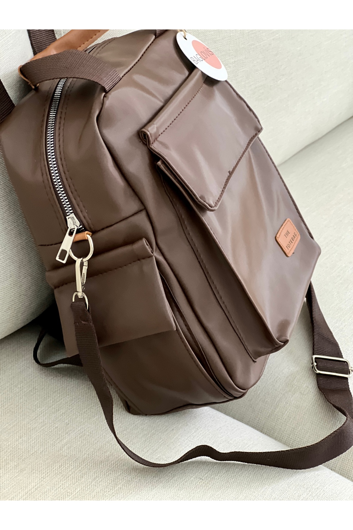 BAGLOVİS  YANLARI VE ÖNÜ CEP DETAYLI KAHVE KADIN SIRT ÇANTASI - Görsel 3