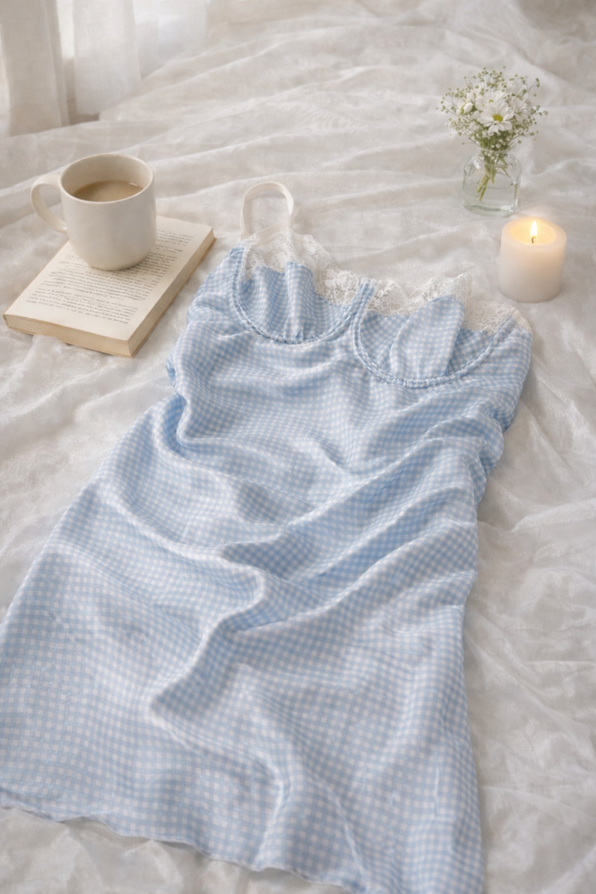 Liorna Mavi-Beyaz Pötikare Desenli Balenli Sırt Bağlama Detaylı Gecelik