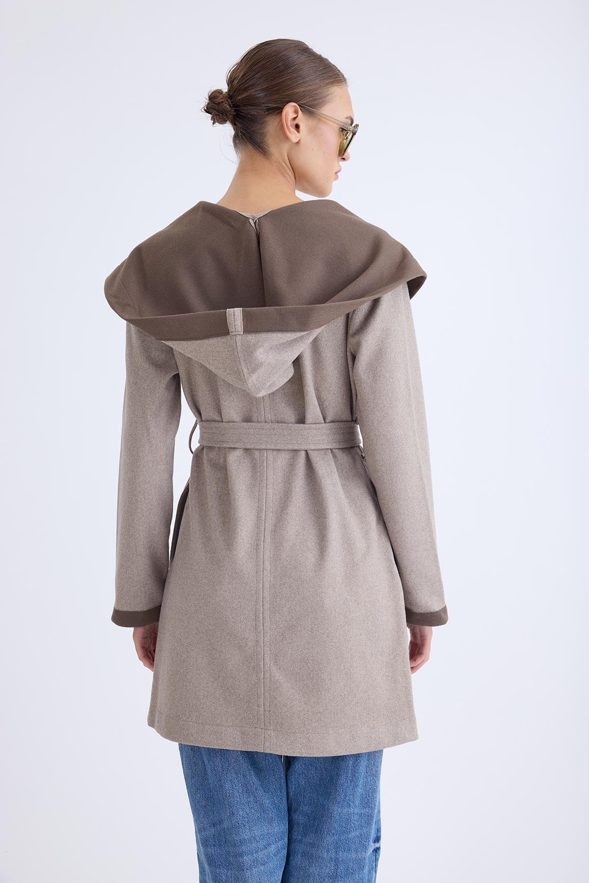 Vitrin  Kapüşonlu Beli Kuşaklı Kaşe Kaban - Görsel 6