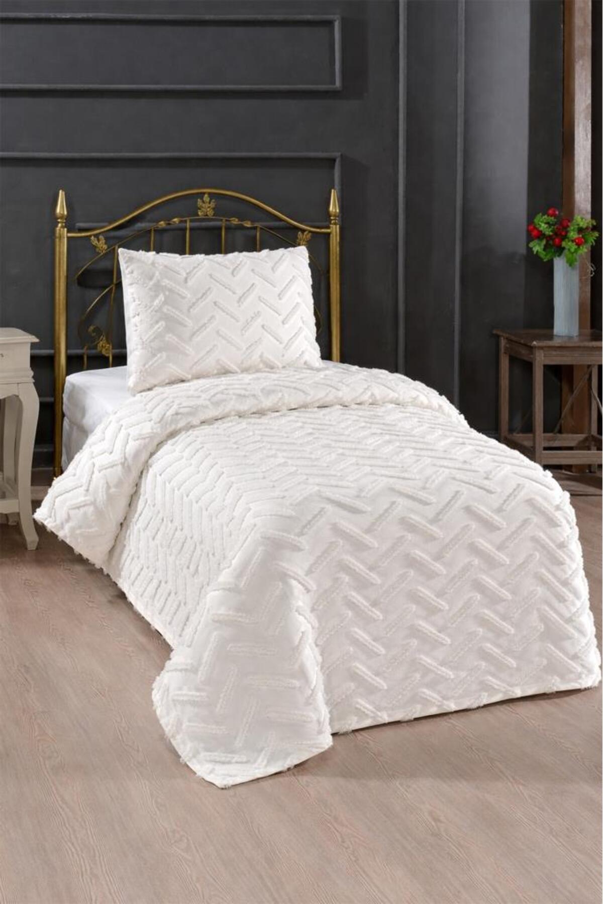 Zigra 2-Piece Single Quilting Set Cream