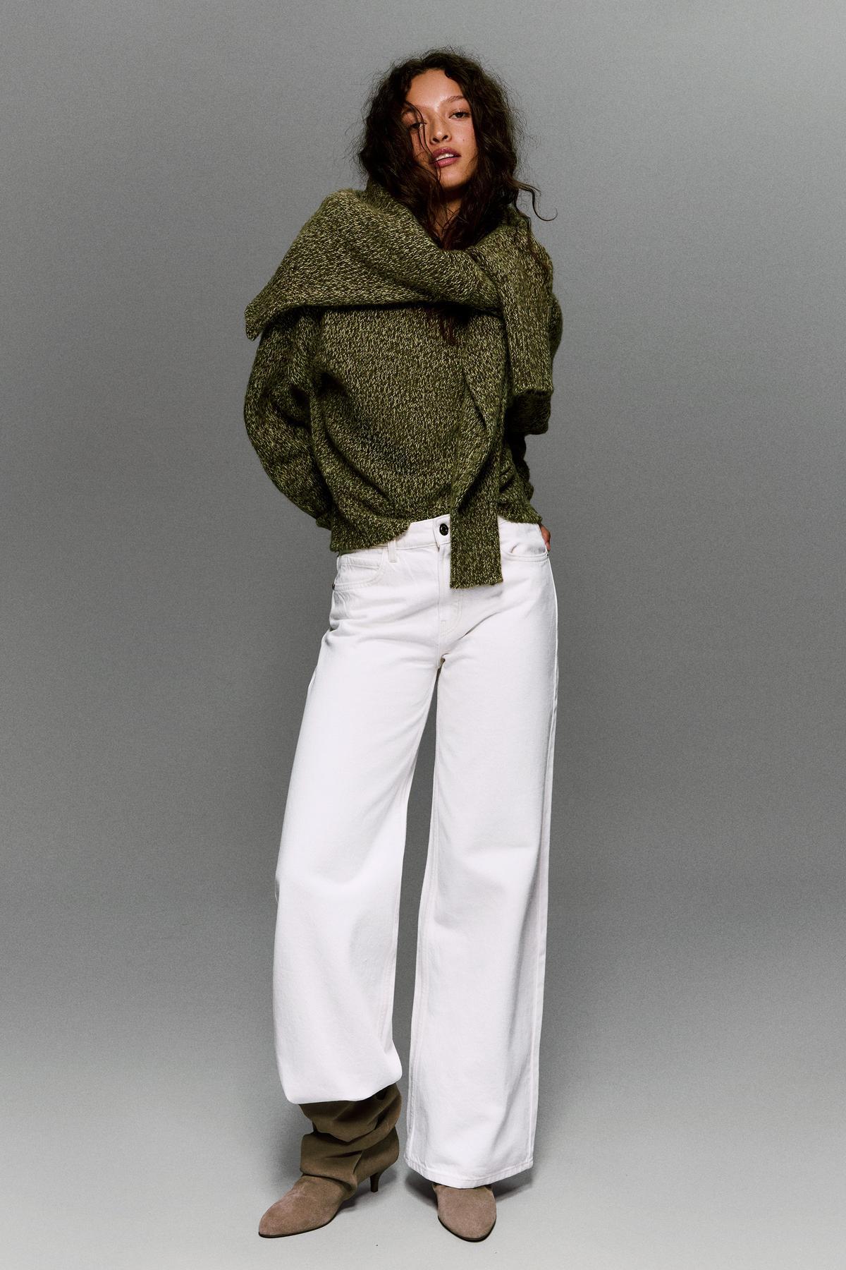 Bershka  Orta bel geniş paça jean